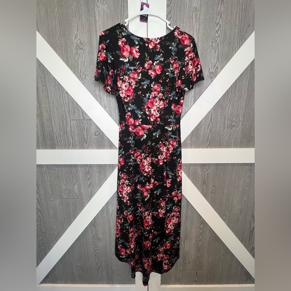 256. Fortune + Ivy Floral V-Neck High-Low Maxi Dress Large - Picture 2 of 5